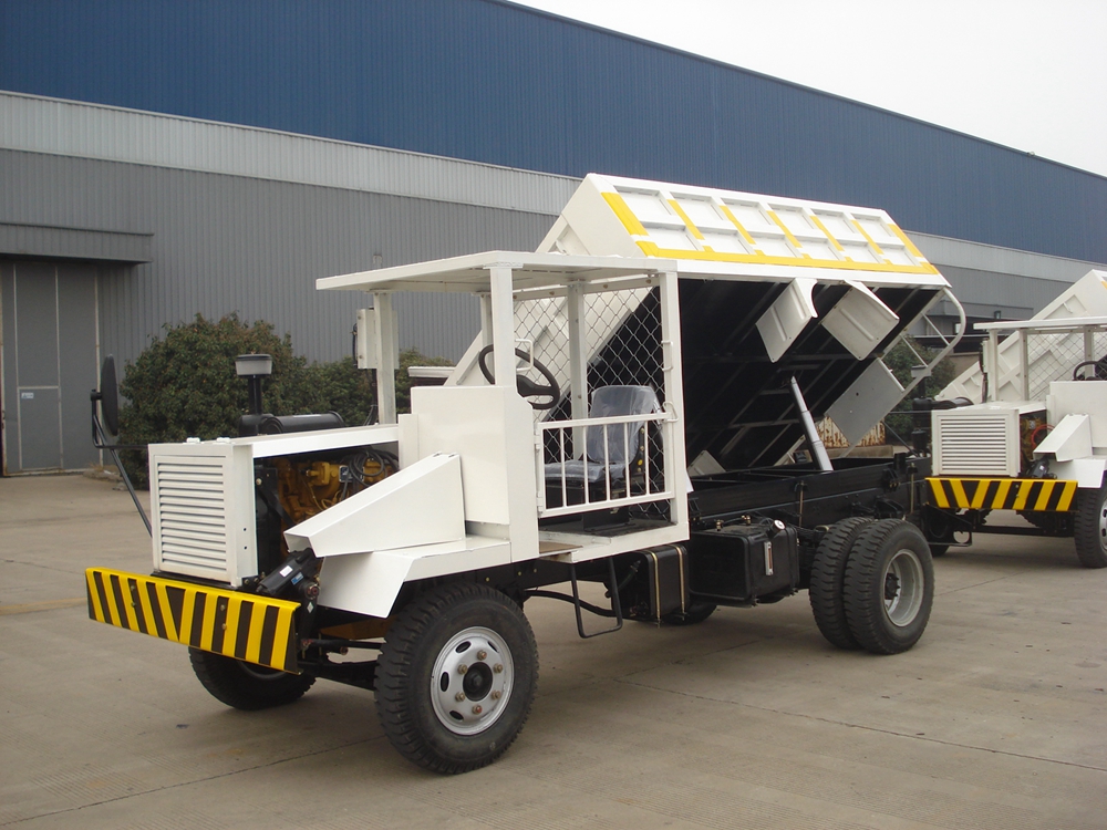 側(cè)翻干式料車