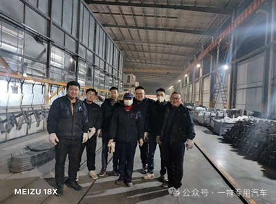 加班加點忙生產(chǎn) 齊心協(xié)力保任務(wù)